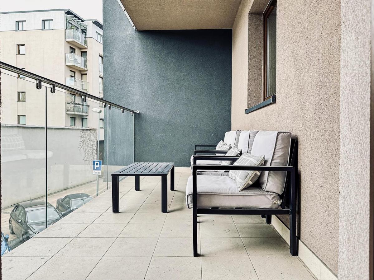 Cozy Apartment In Old Chocolate Factory Krakow Luaran gambar
